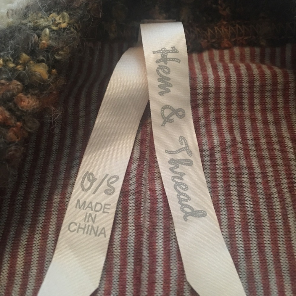 ** SOLD **Hem & Thread cardigan/Shrug - Picture 3 of 3